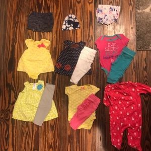 *BUNDLE* 0-3M Girls outfits, sleeper, and more!
